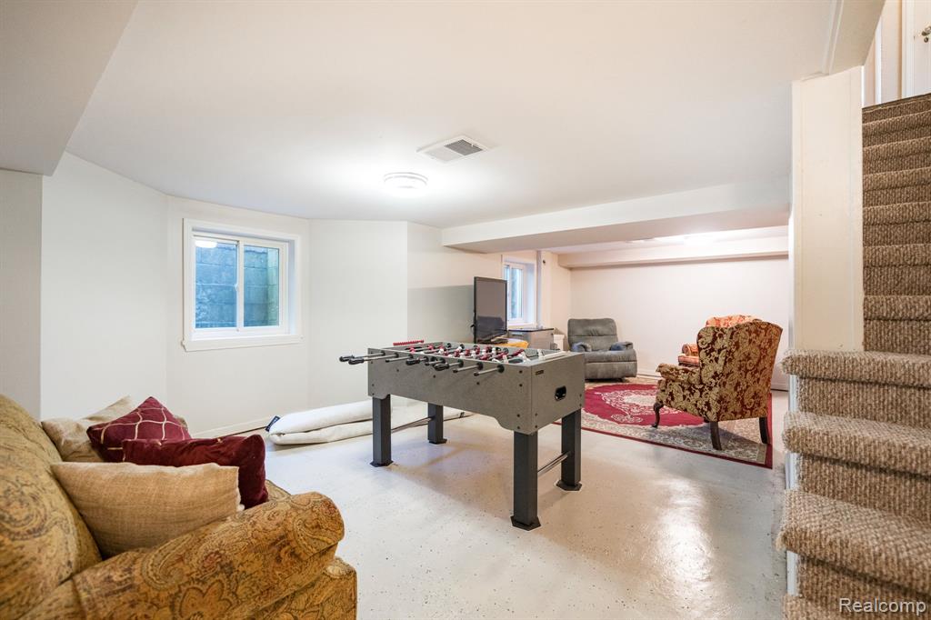 28090 Sunset Boulevard
