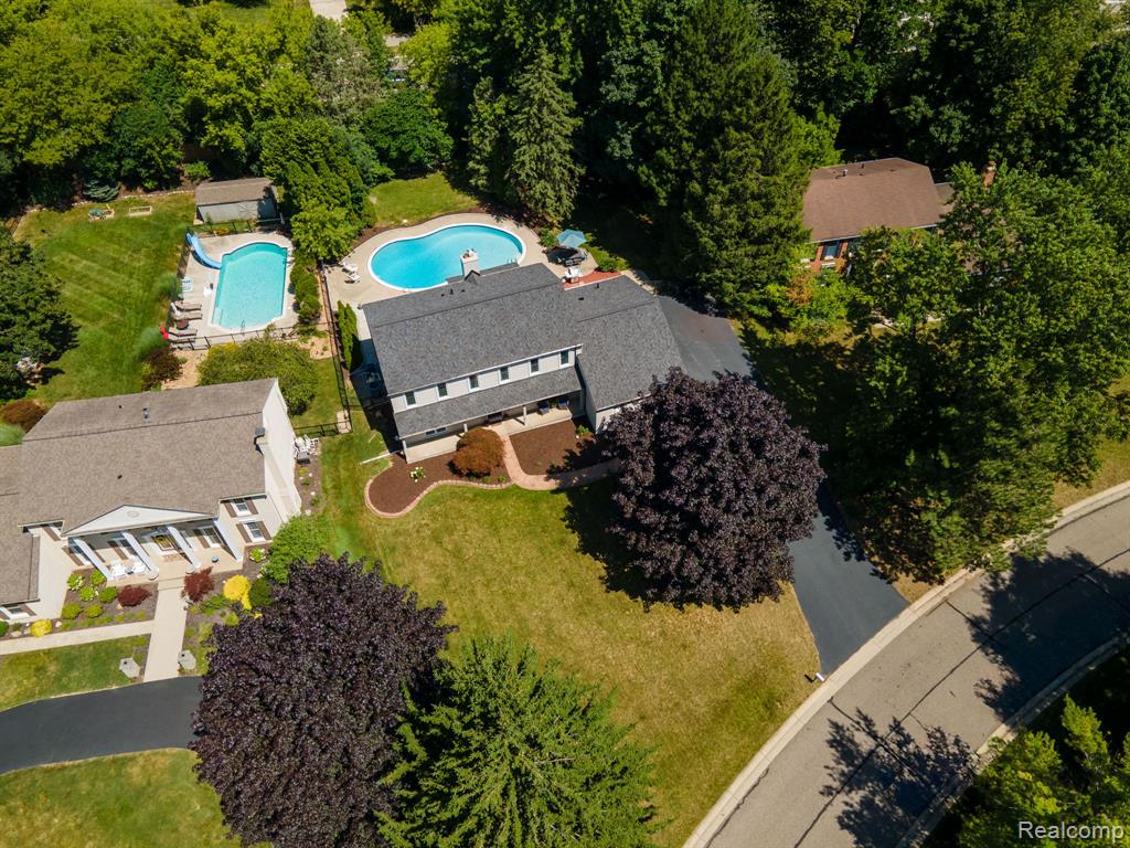 1120 Hackberry Circle