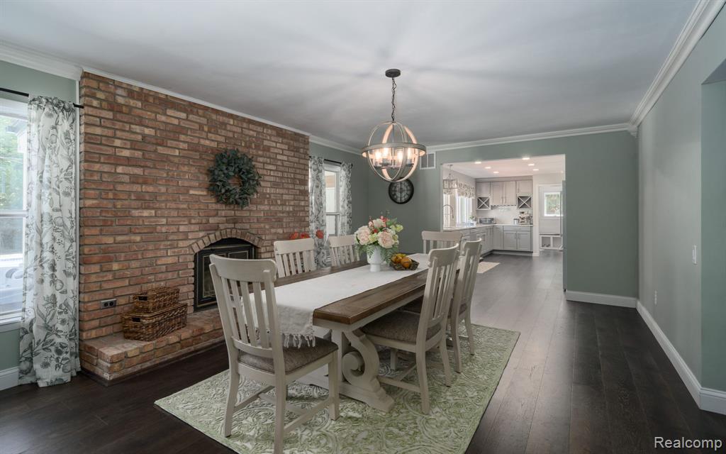 1120 Hackberry Circle
