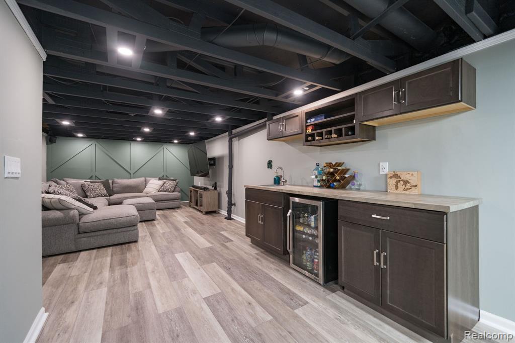 1120 Hackberry Circle
