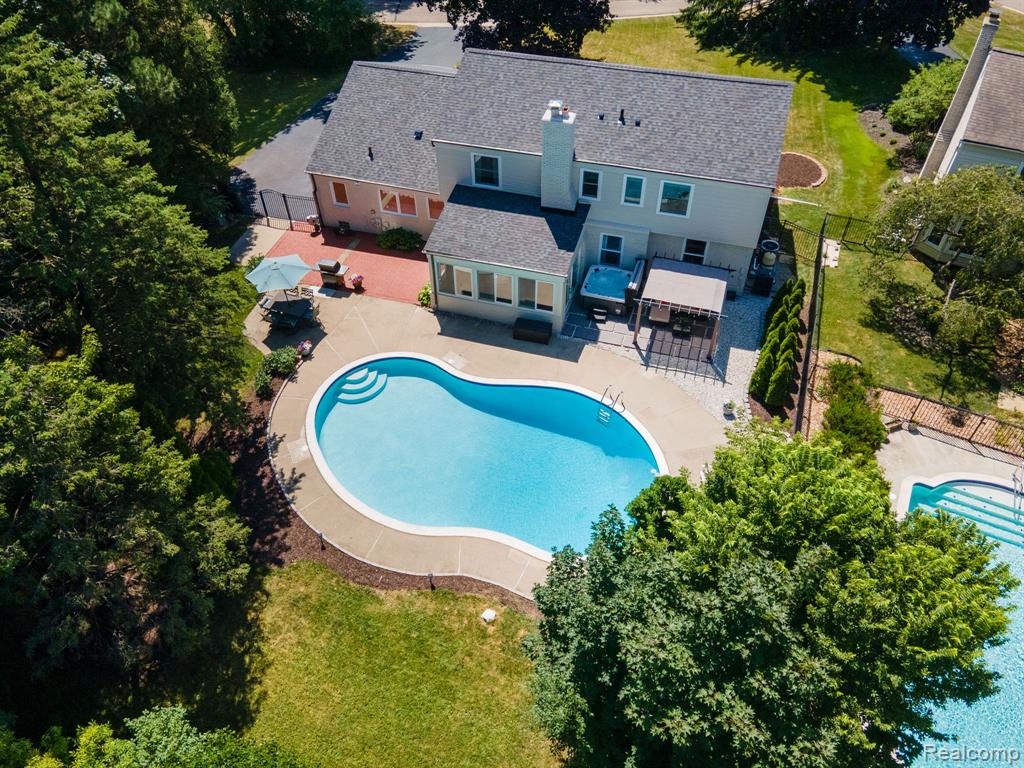 1120 Hackberry Circle