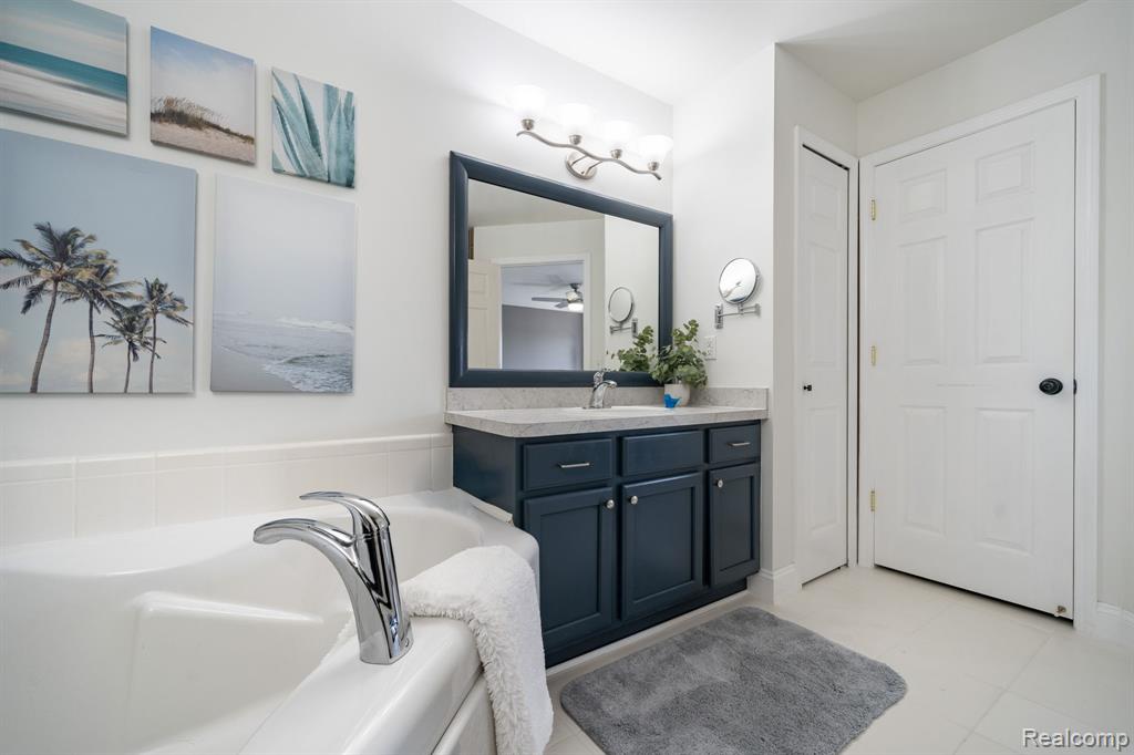 192 Amys Walk