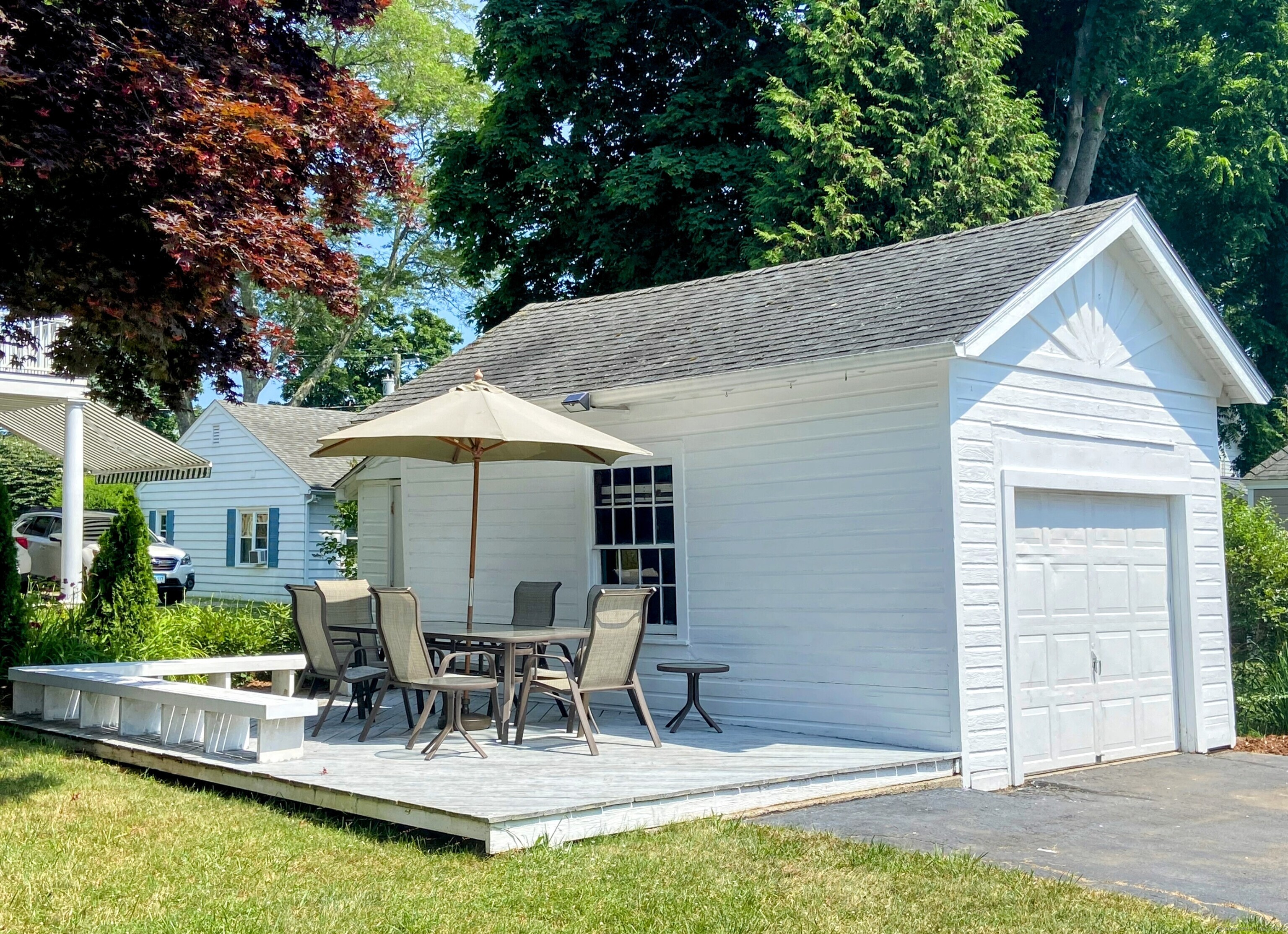 31 Woodlawn Avenue