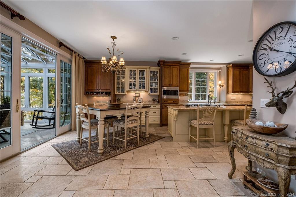 3 Lake Louise Drive