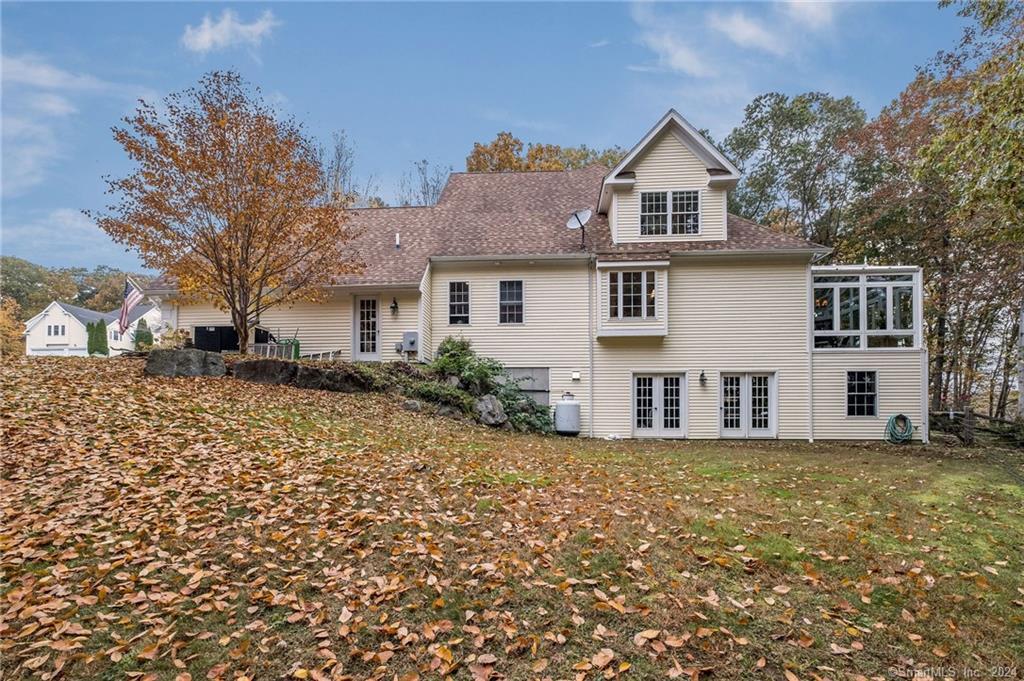 3 Lake Louise Drive