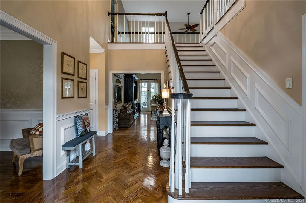 3 Lake Louise Drive