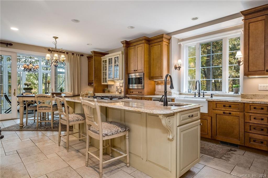 3 Lake Louise Drive