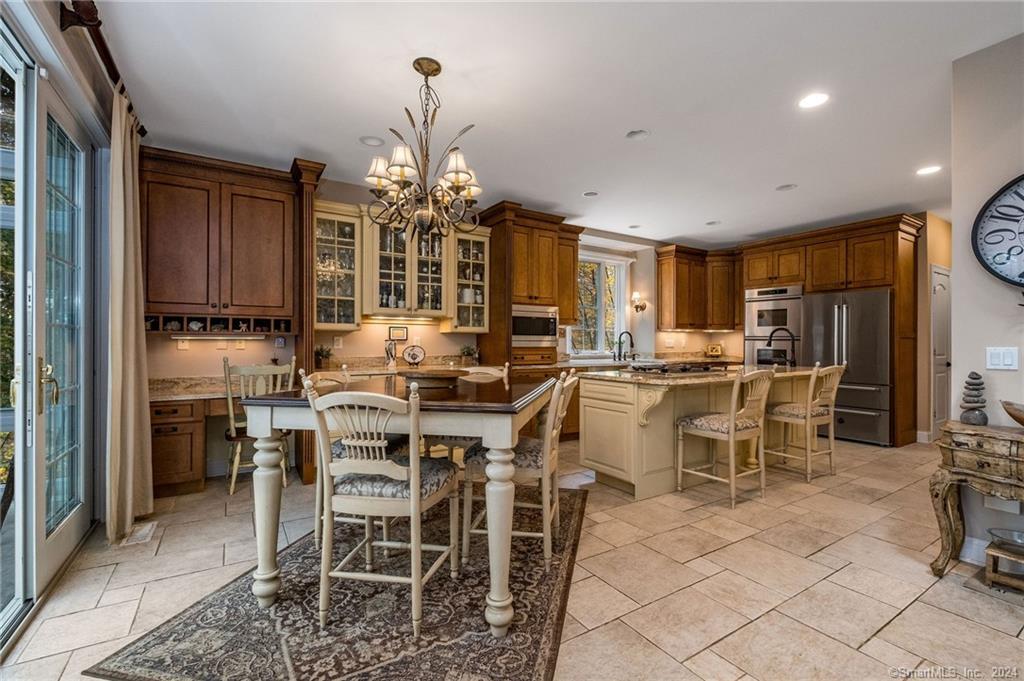 3 Lake Louise Drive