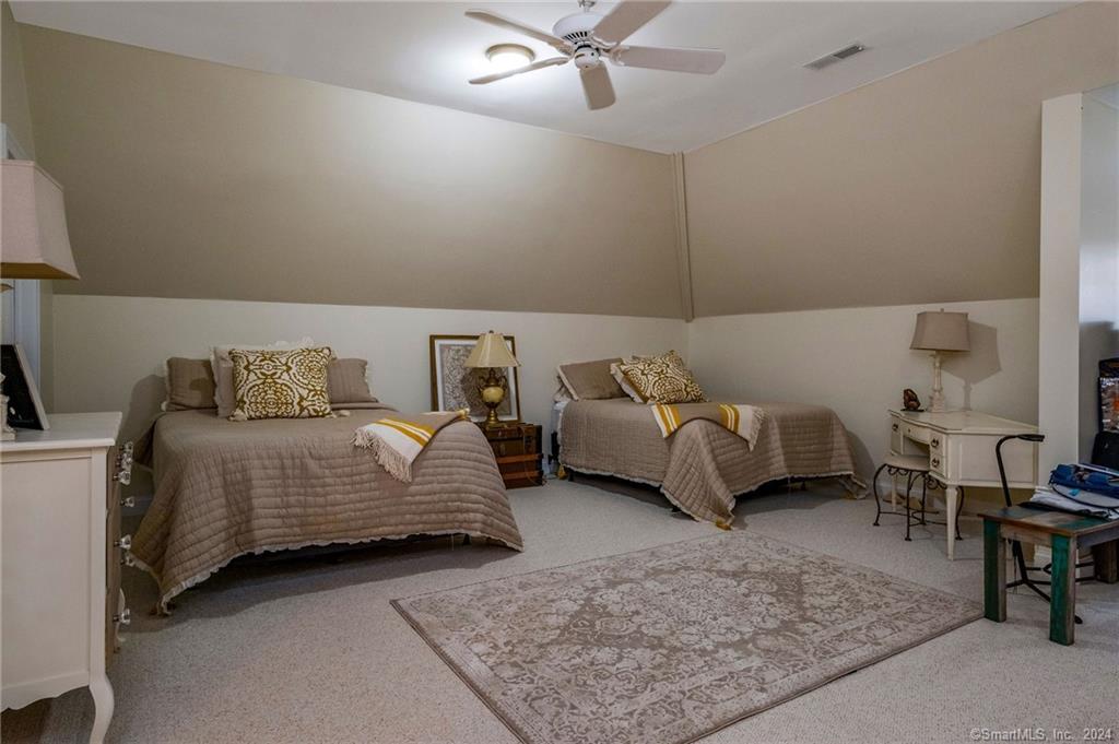 3 Lake Louise Drive