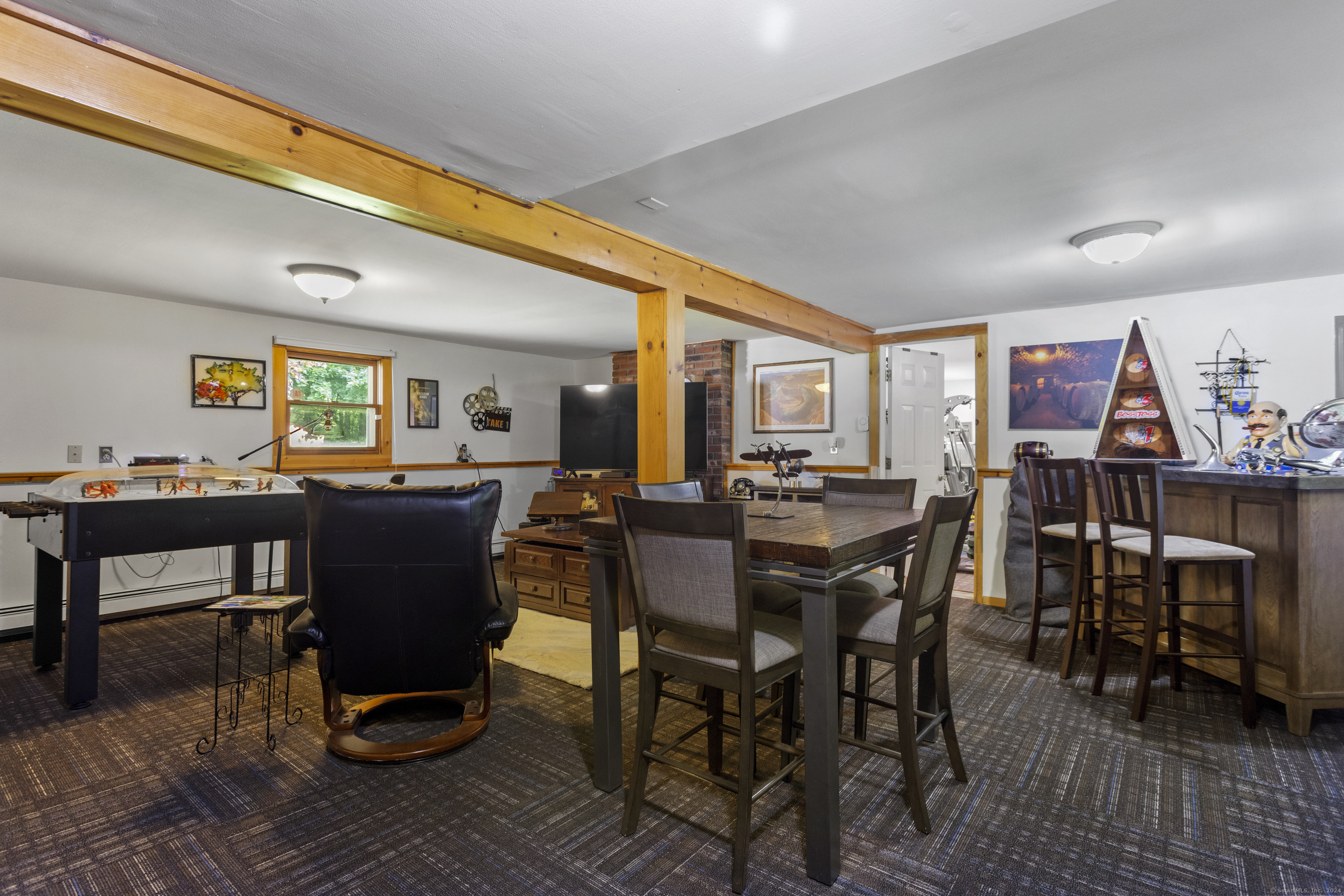 389 Horse Pond Road