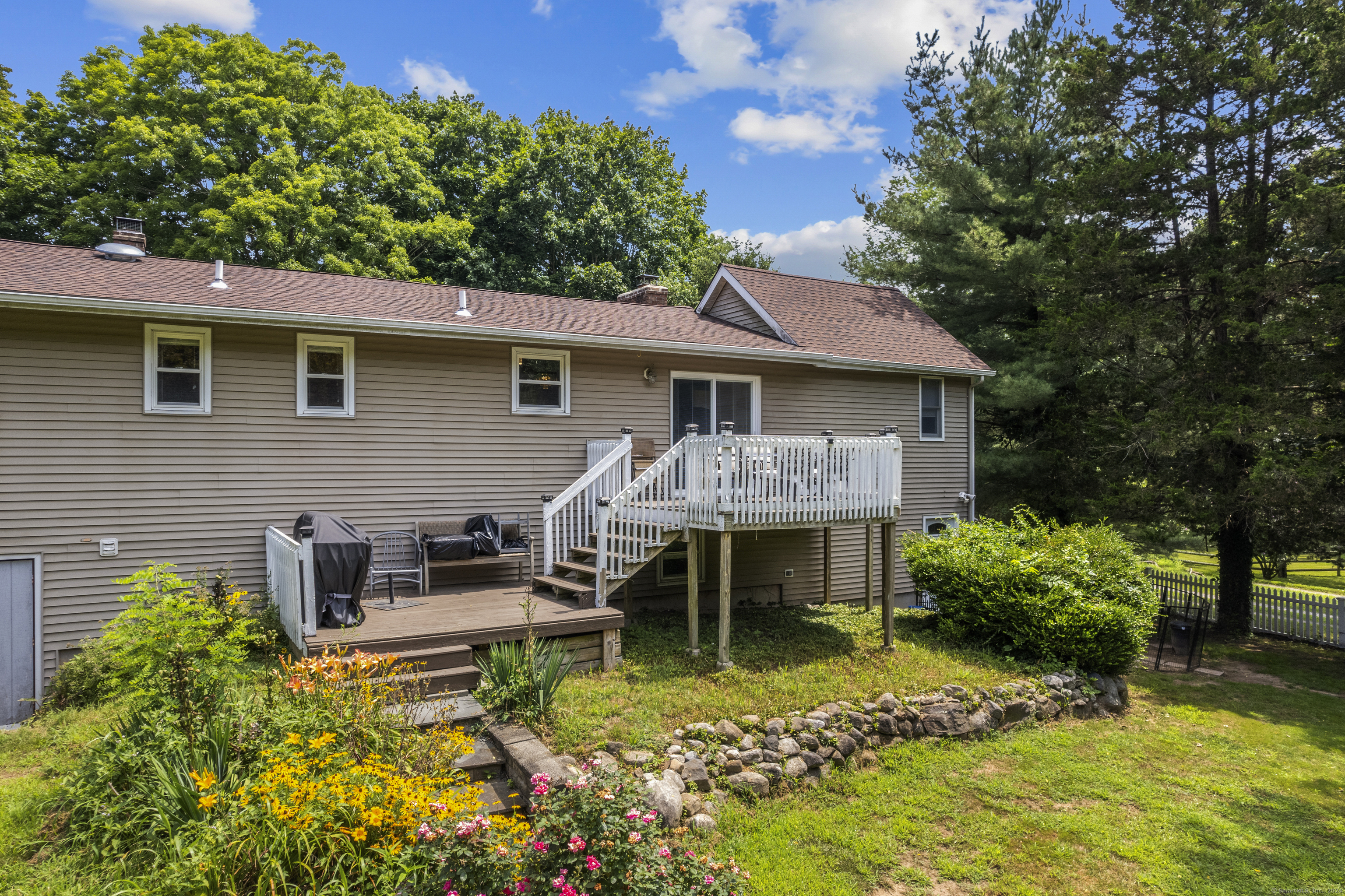 389 Horse Pond Road
