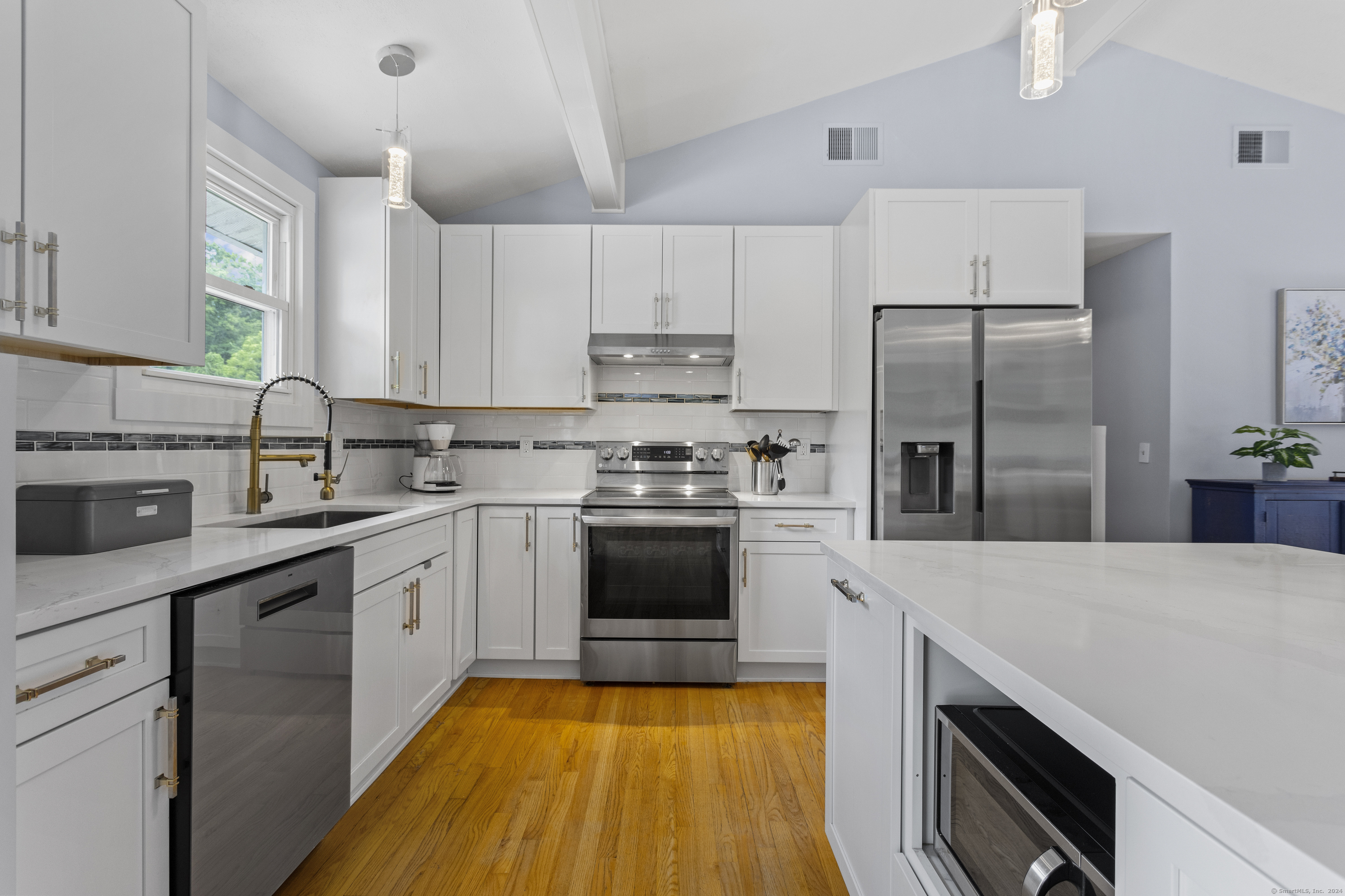389 Horse Pond Road