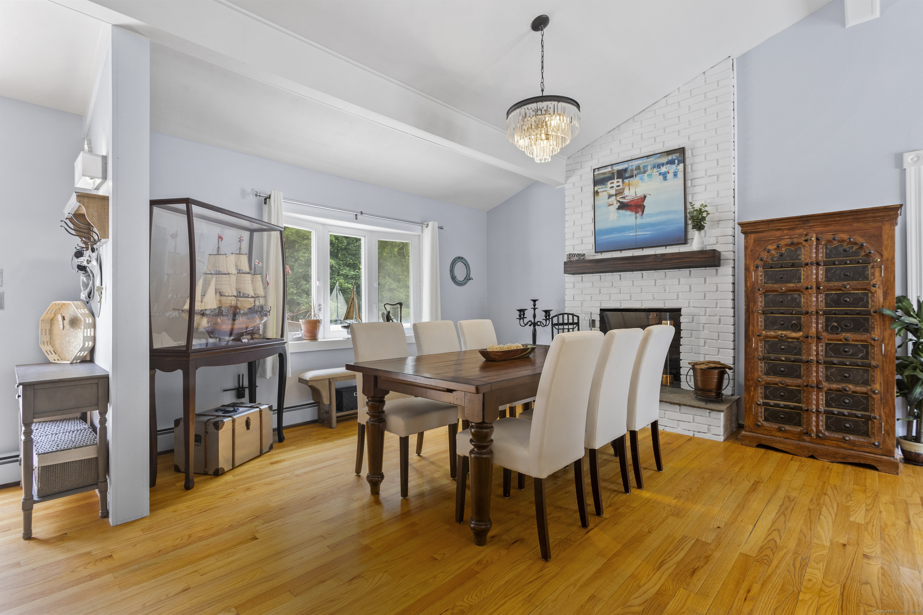 389 Horse Pond Road