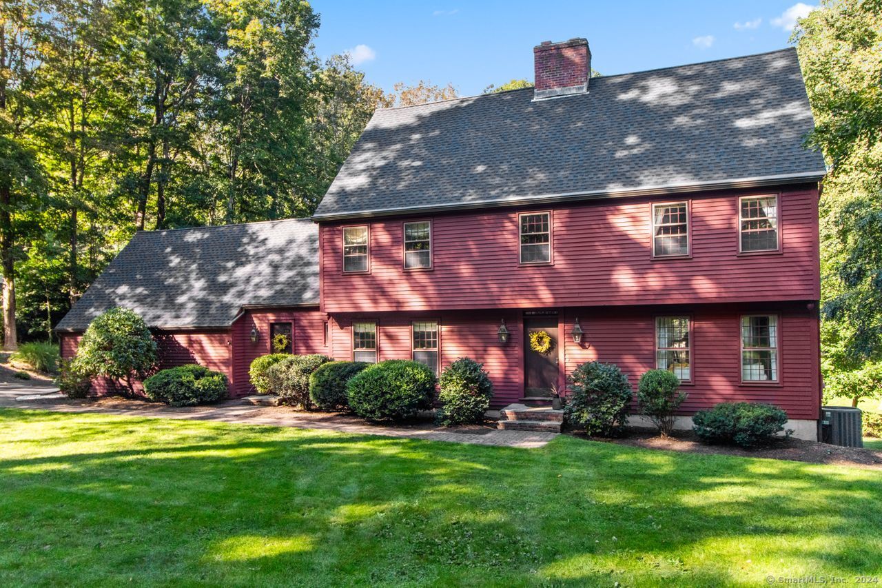 21 Heatherwood Drive