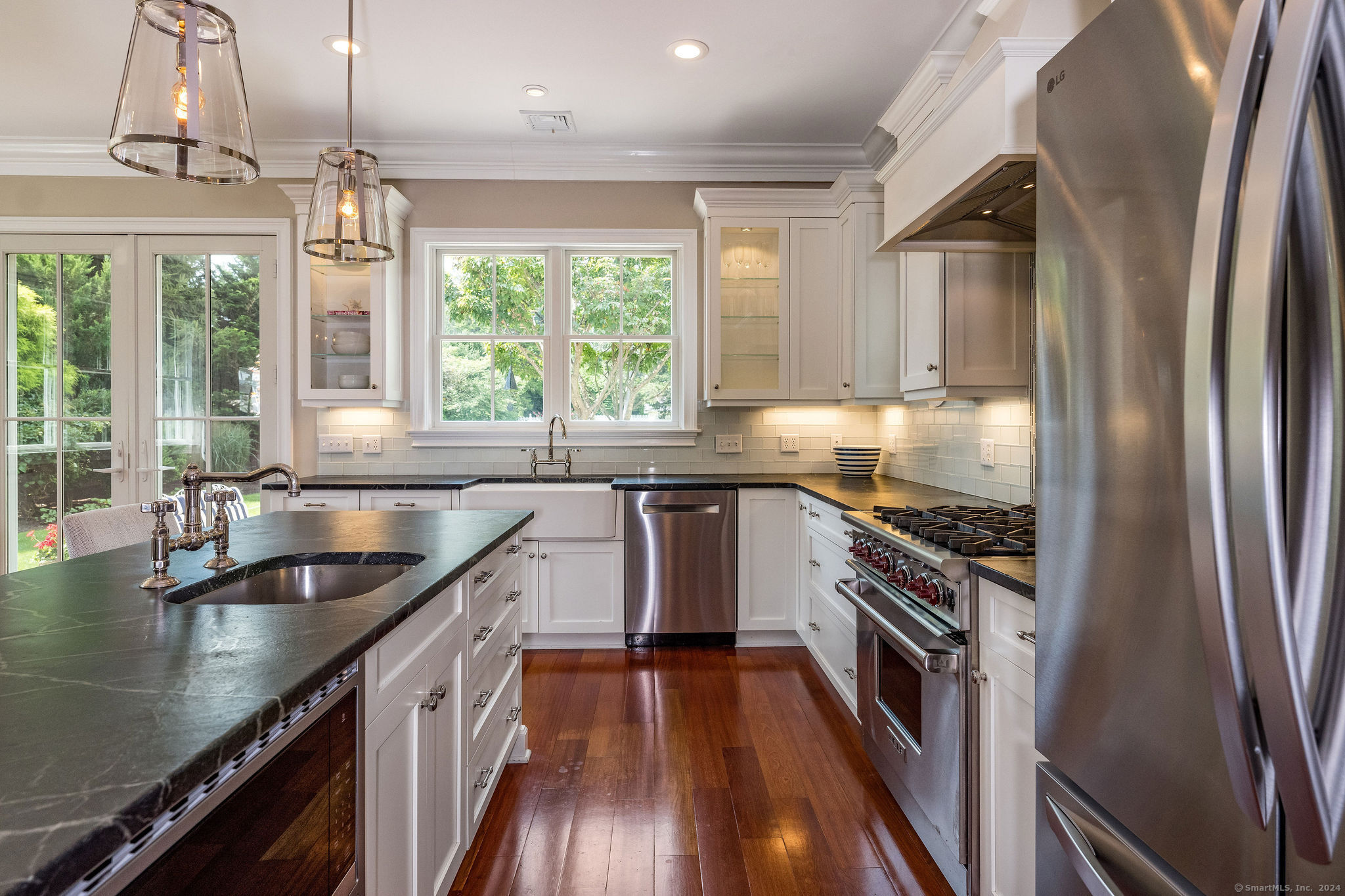 85 Island Avenue