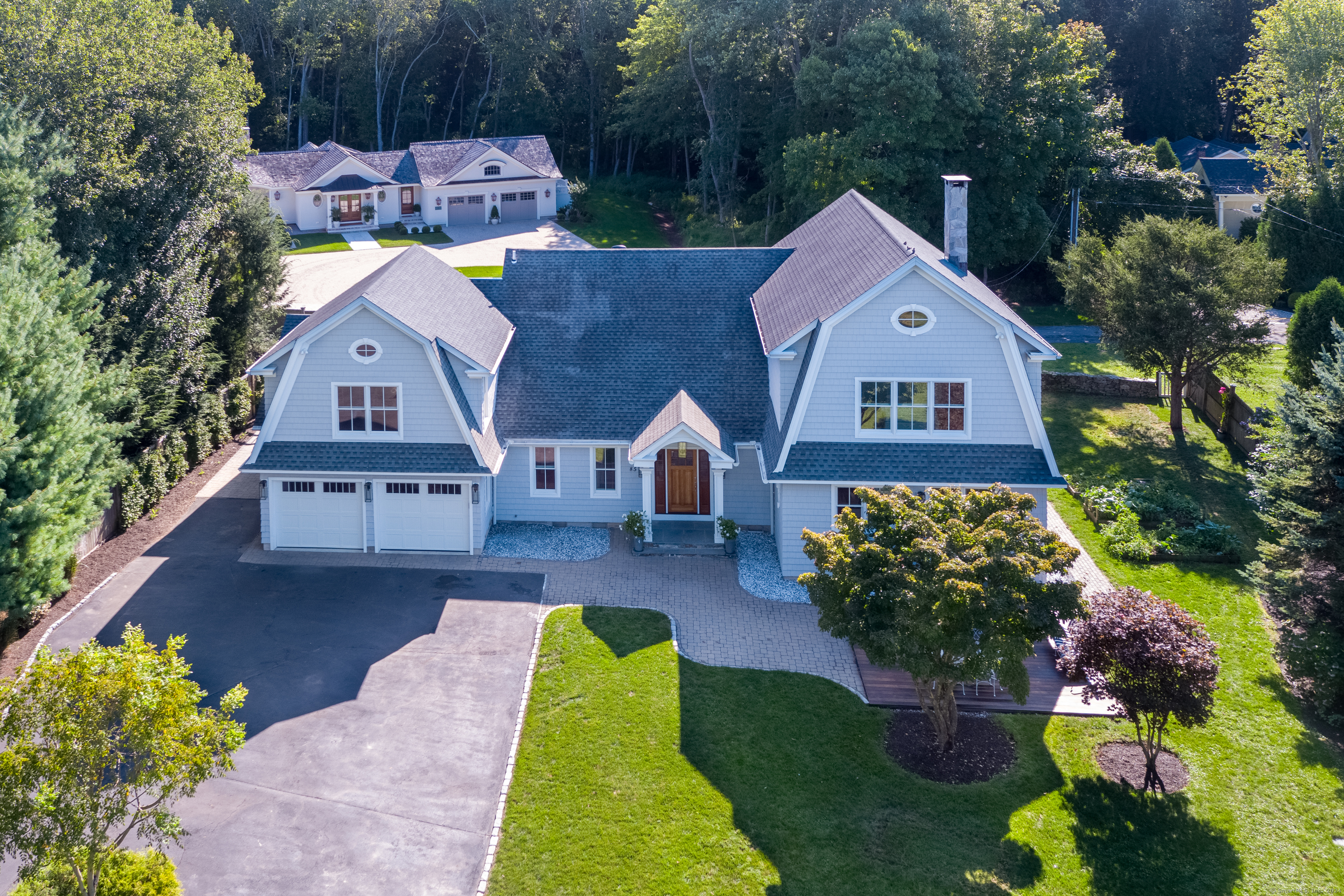 85 Island Avenue