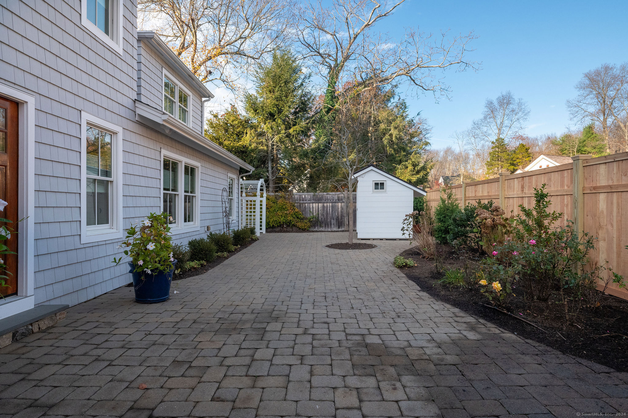 85 Island Avenue