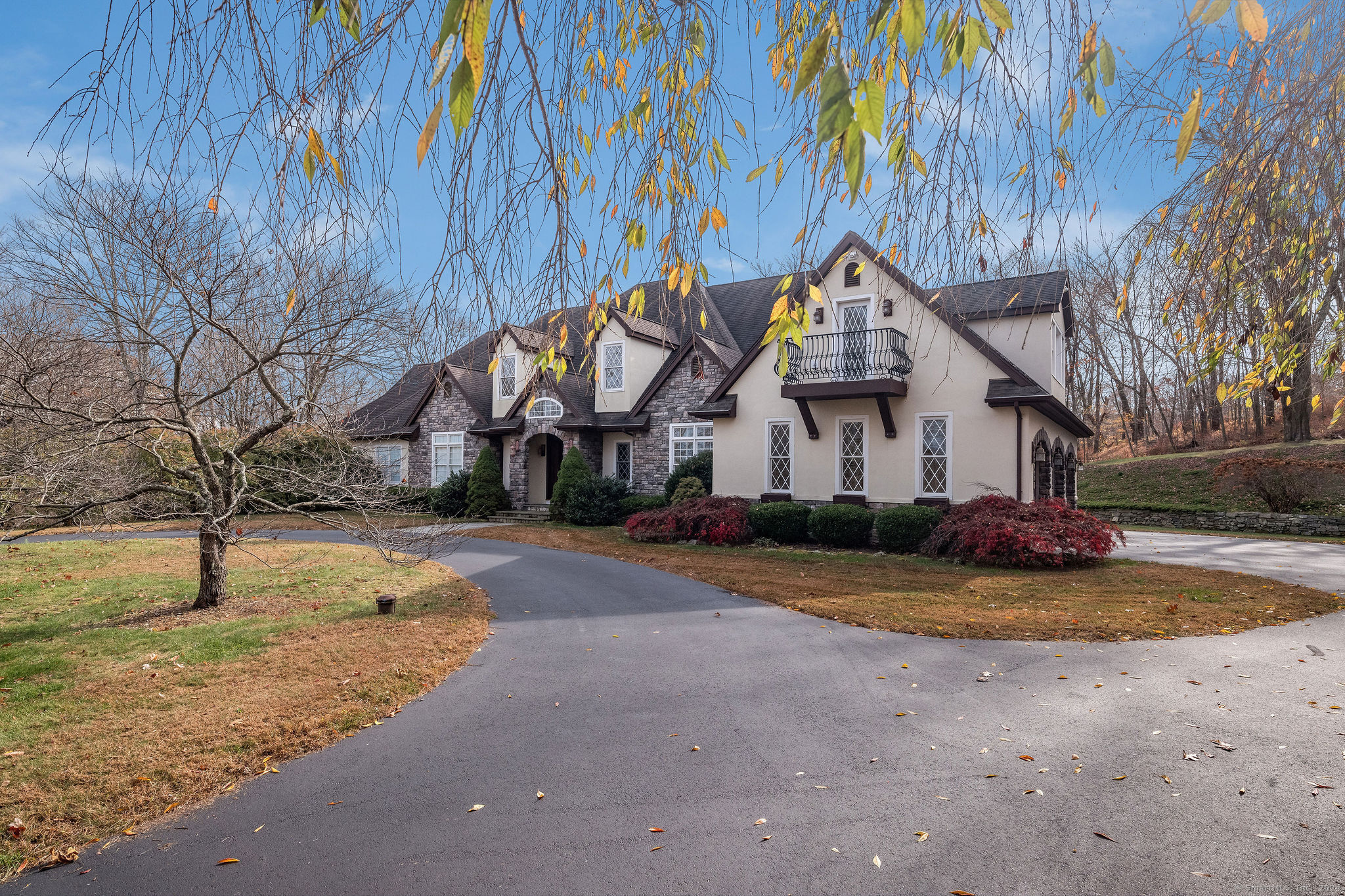 23 Meadowlark Road