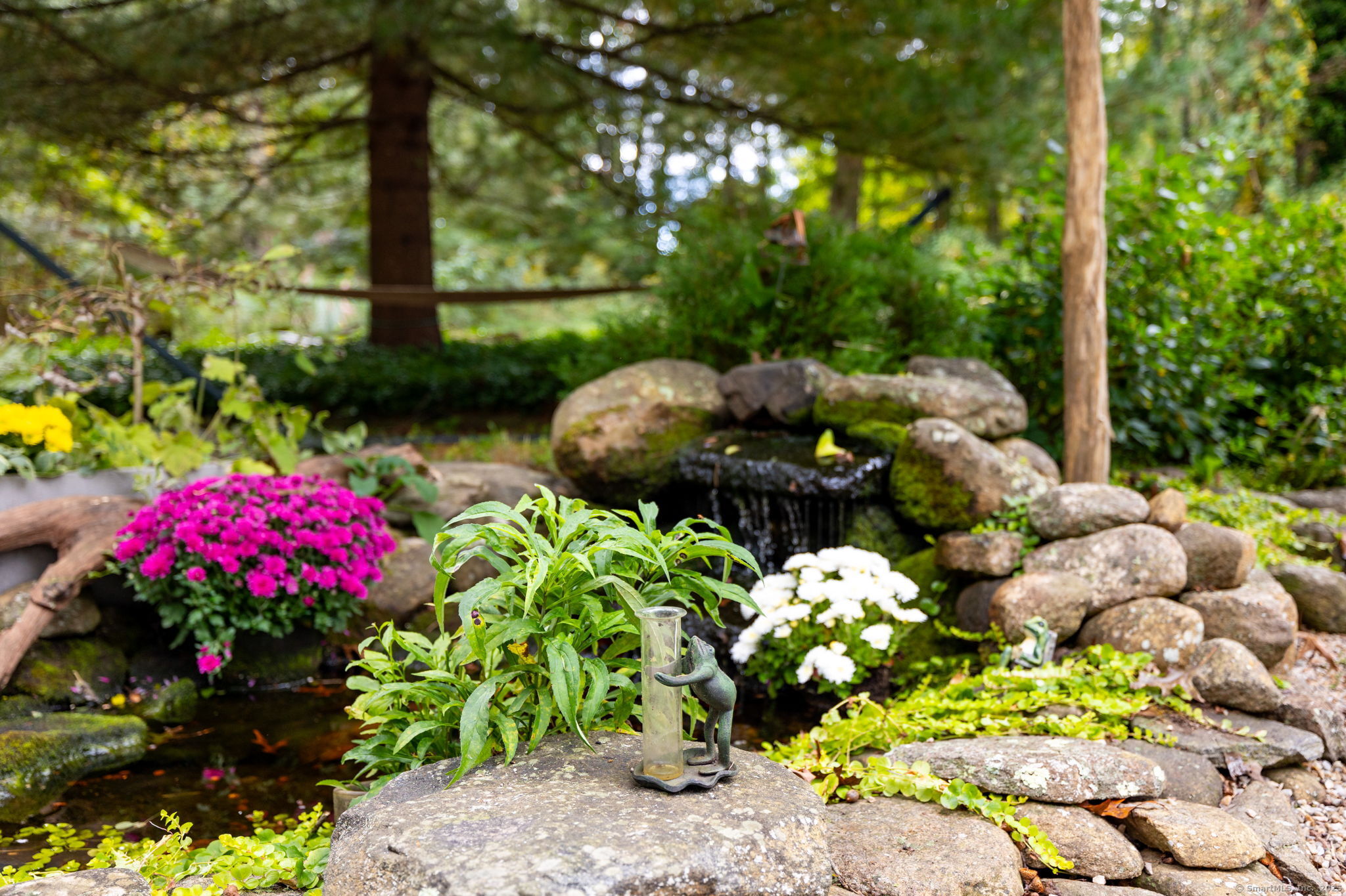 25 Rolling Meadow Road