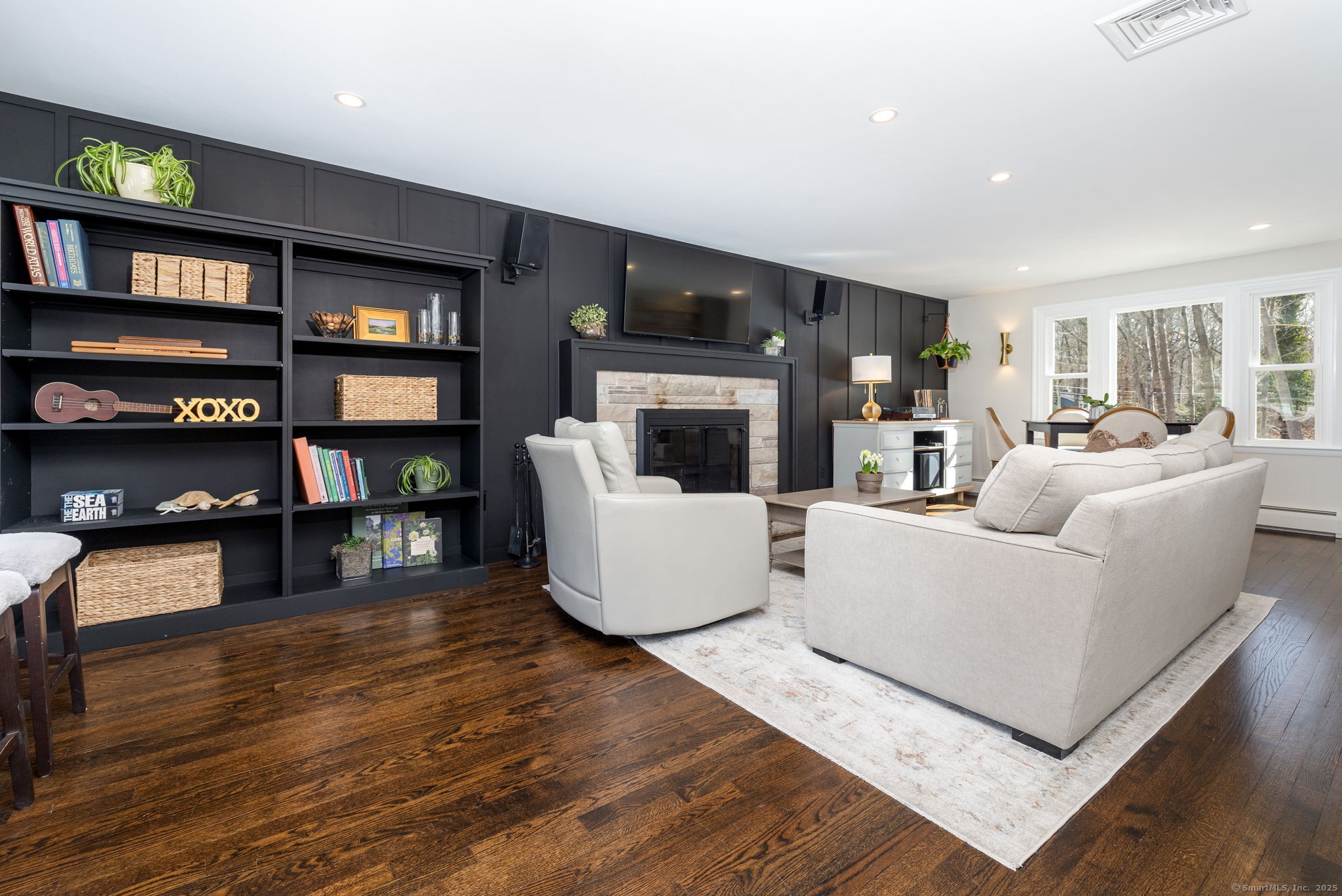 25 Rolling Meadow Road
