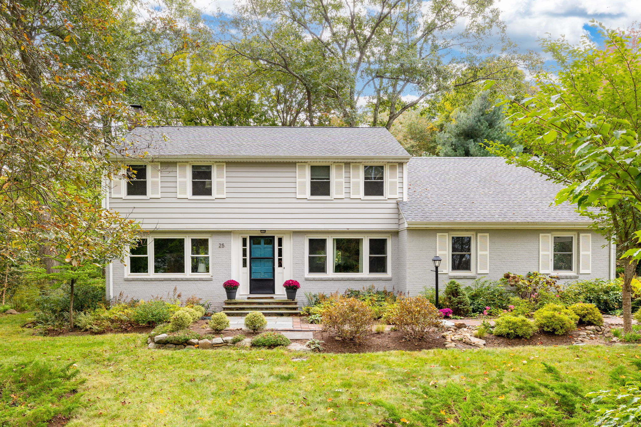 25 Rolling Meadow Road