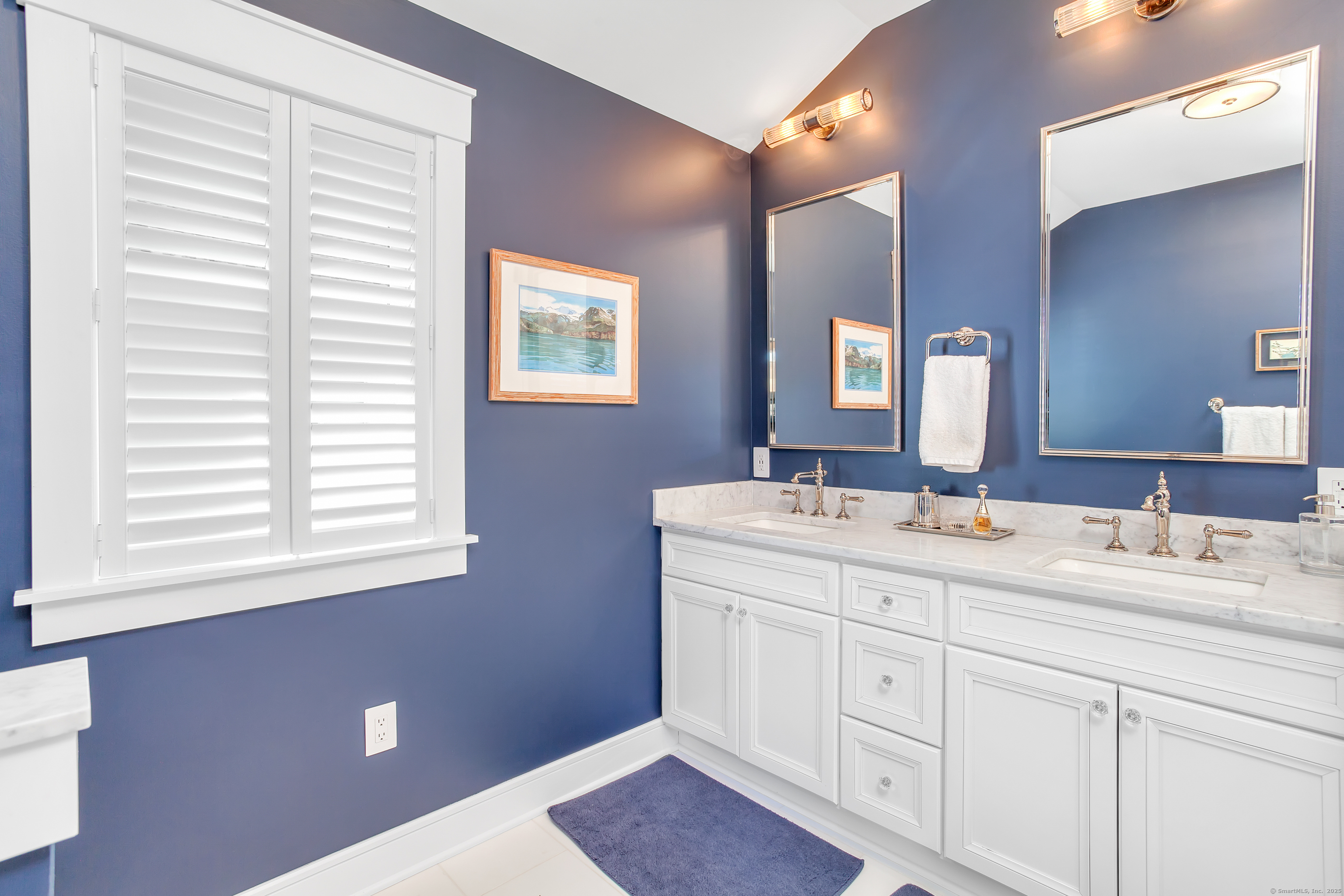 914 Boston Post Road 2