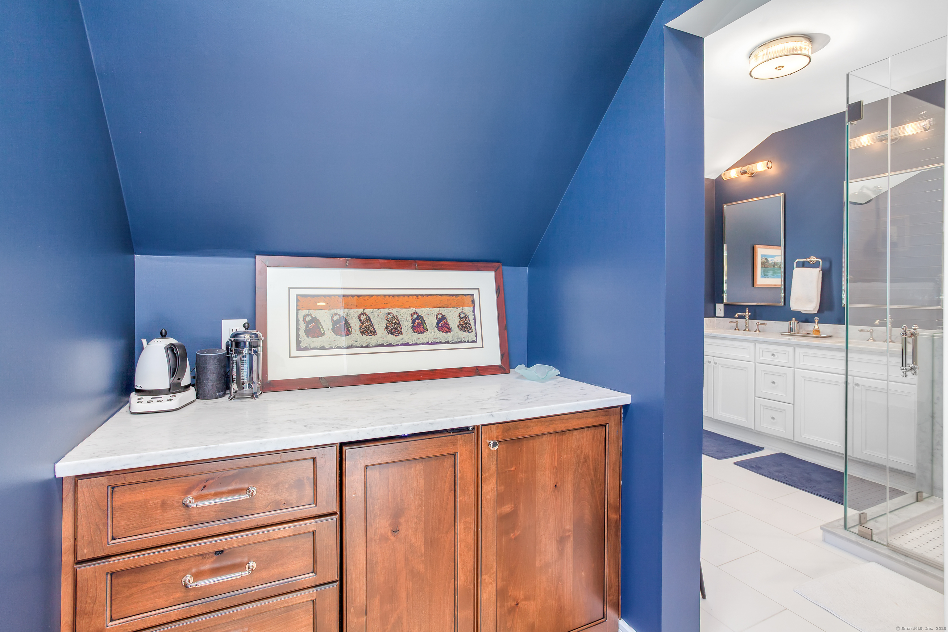 914 Boston Post Road 2