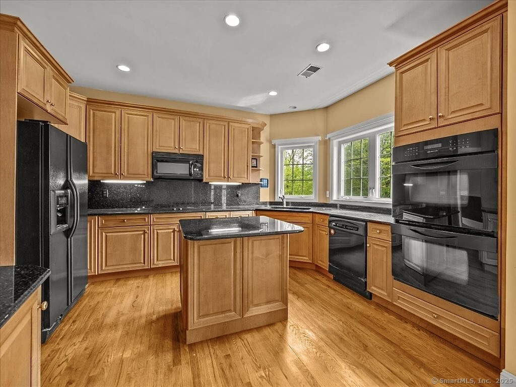 2273 Long Hill Road