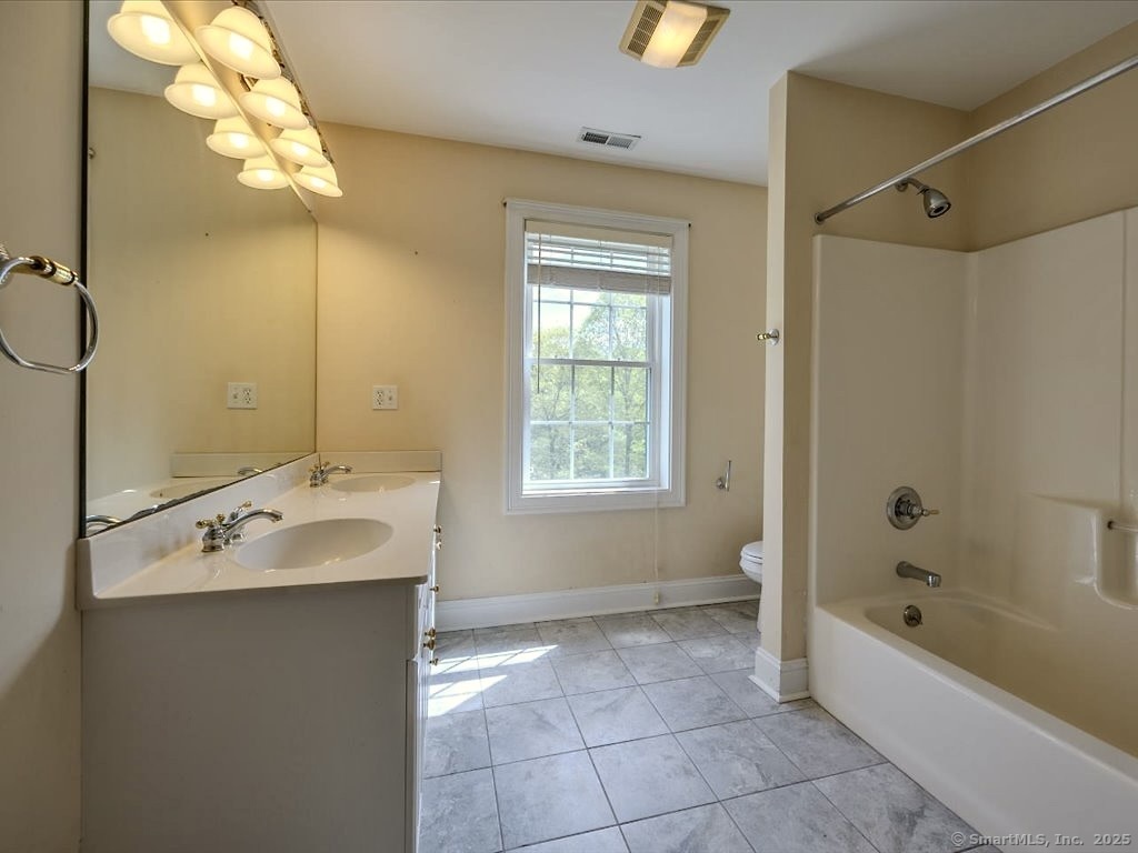 2273 Long Hill Road
