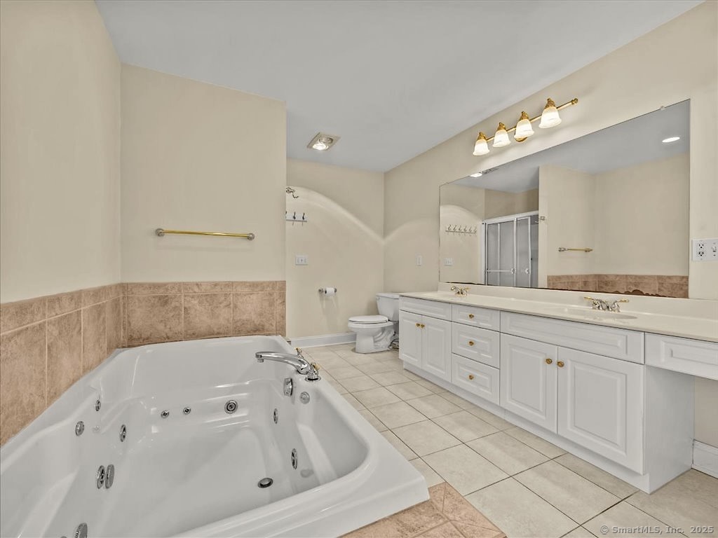 2273 Long Hill Road