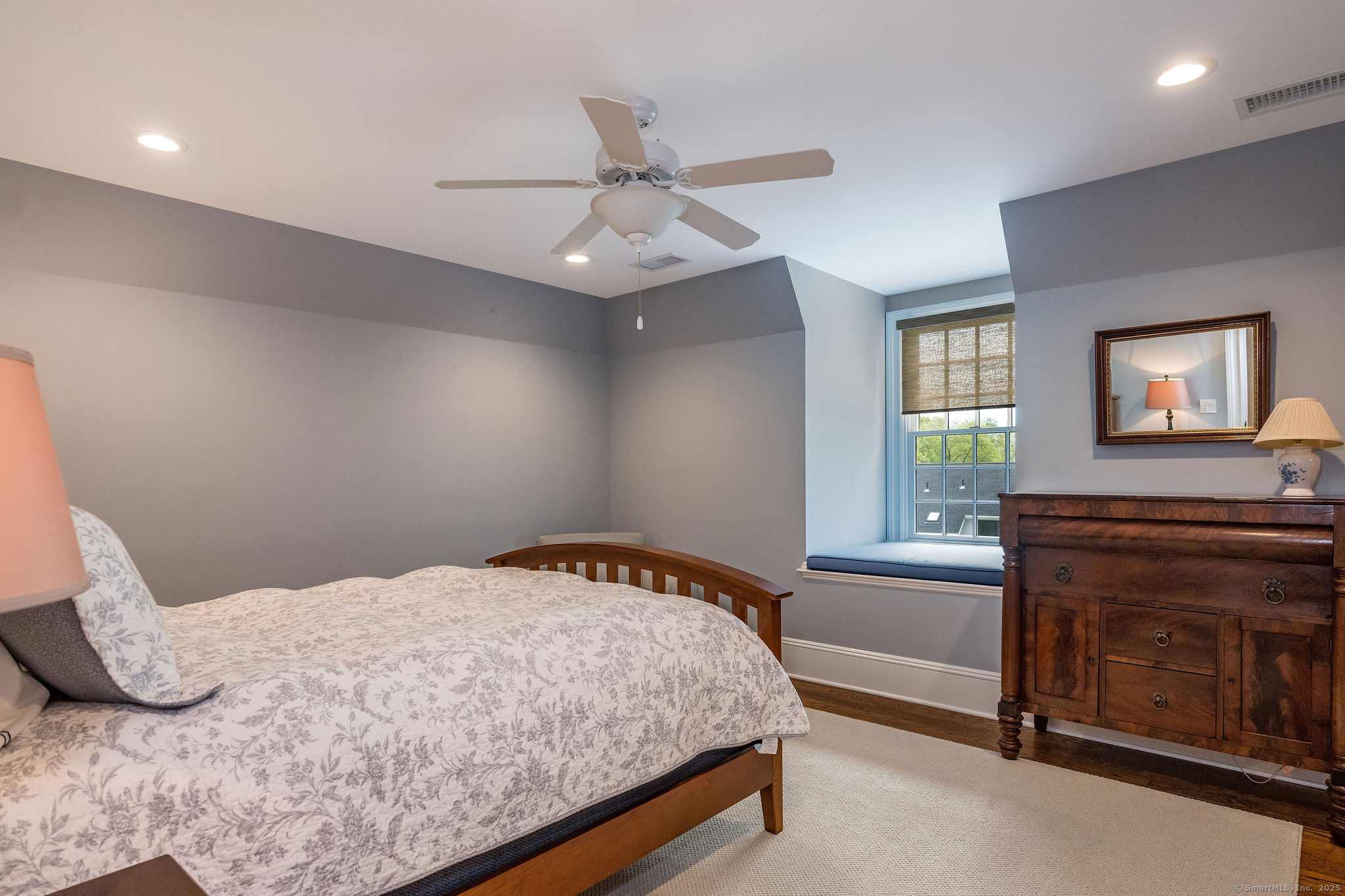 37 Lantern Hill Road