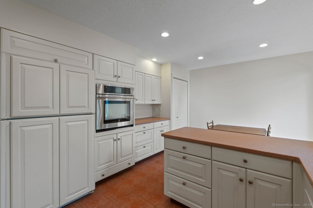 73 Legend Hill Road 73