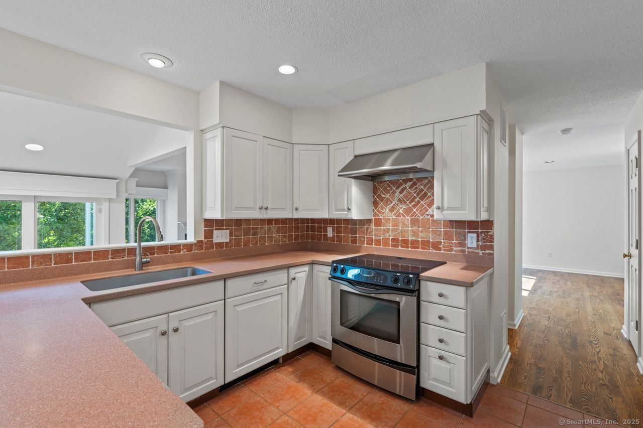 73 Legend Hill Road 73
