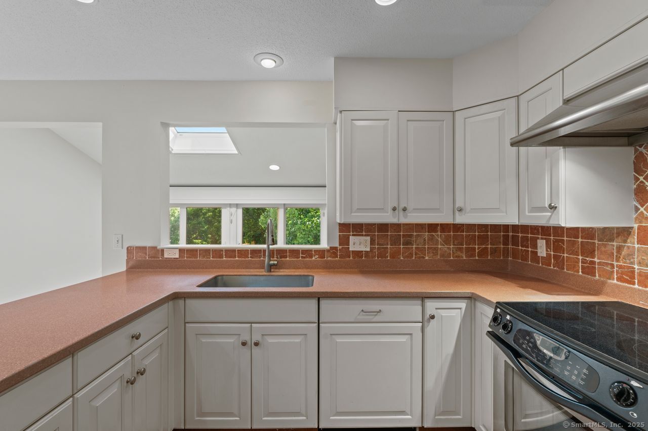 73 Legend Hill Road 73