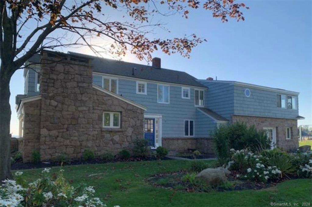 55 Vineyard Place