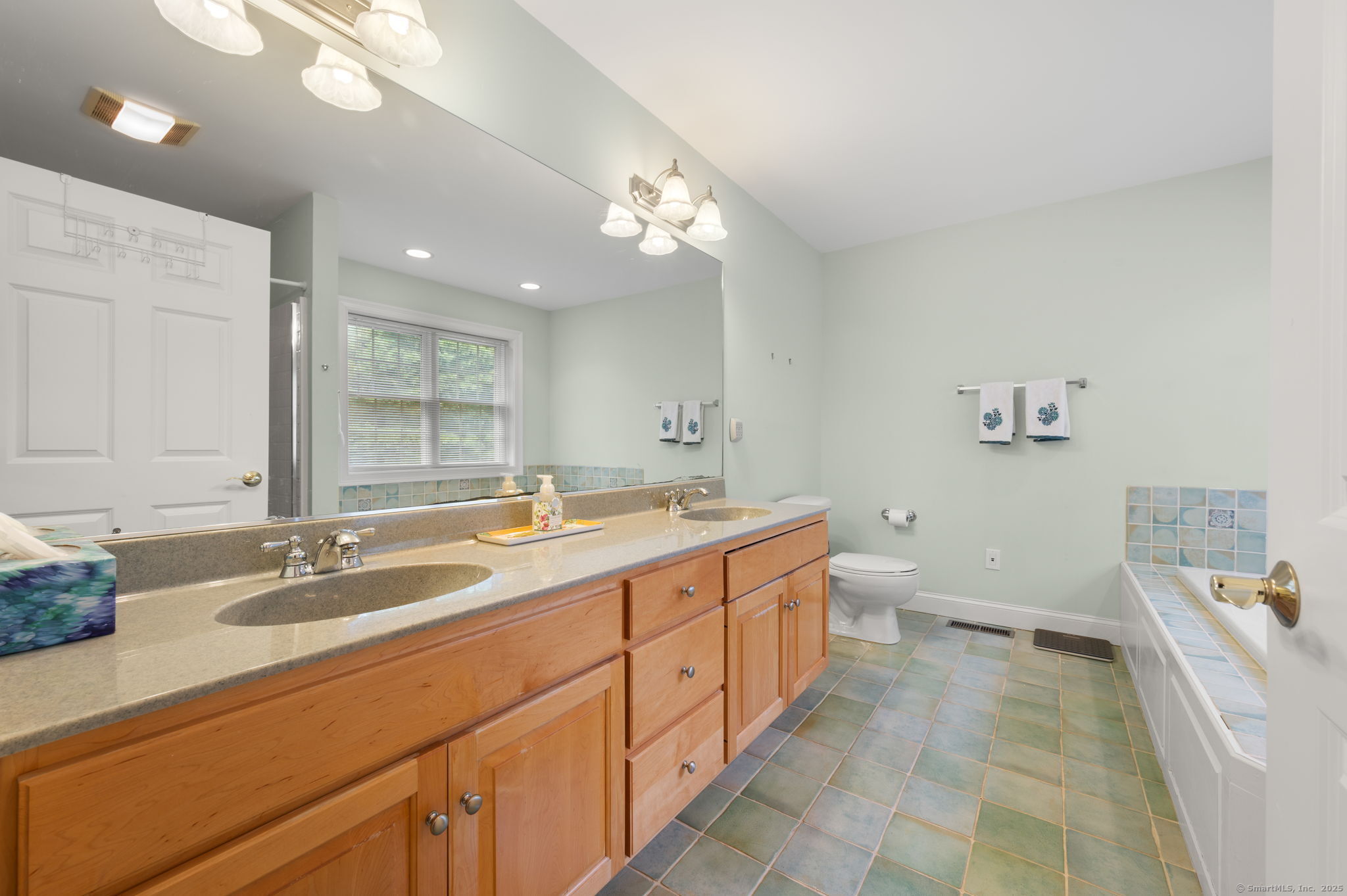 2 Spinnaker Drive 2