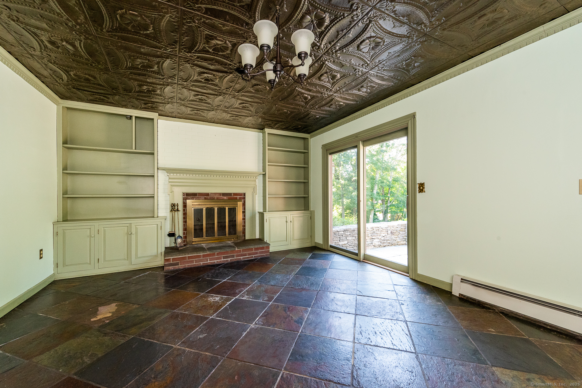 13 Honey Hill Road