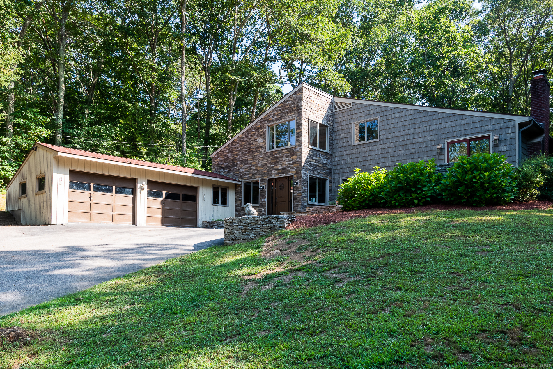 13 Honey Hill Road