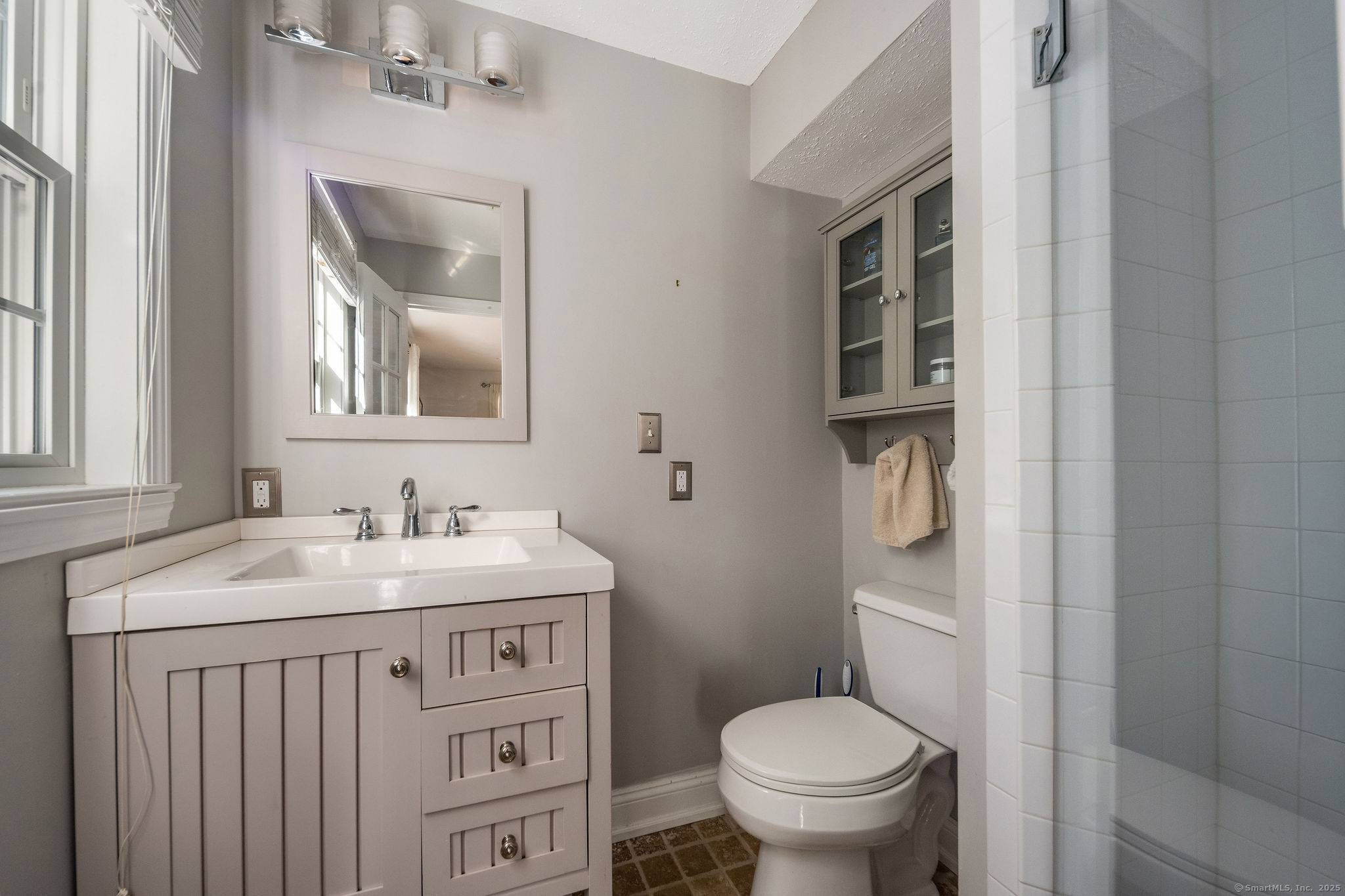 15 Buttonball Lane