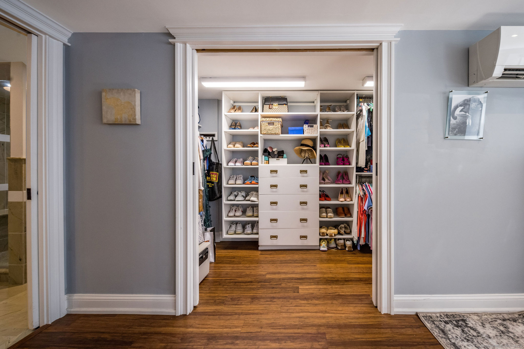 15 Buttonball Lane