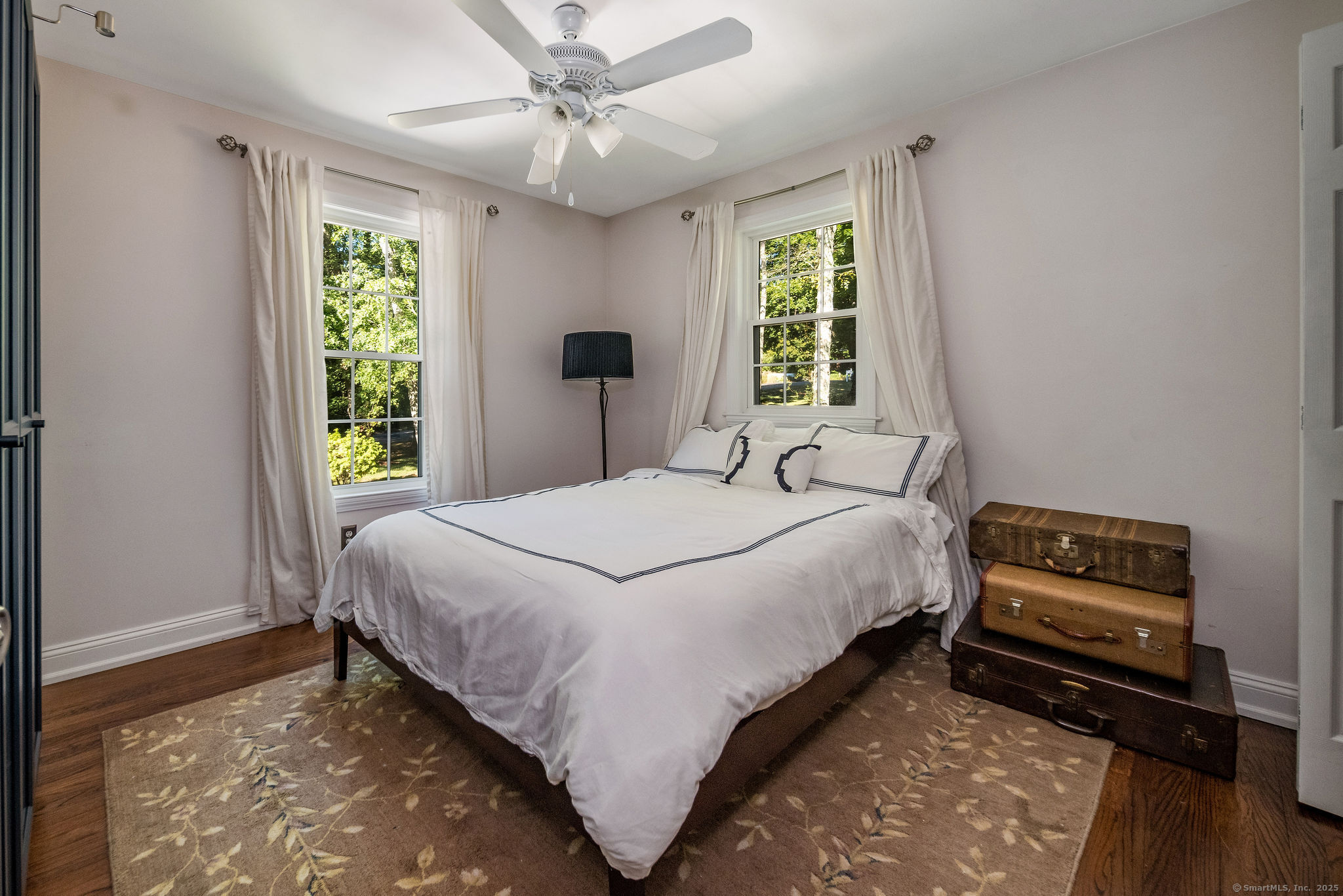 15 Buttonball Lane