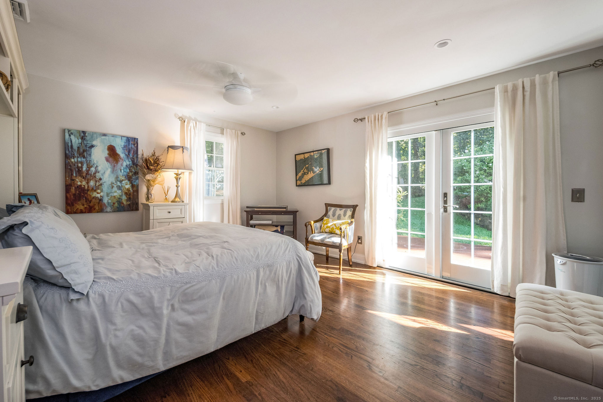 15 Buttonball Lane