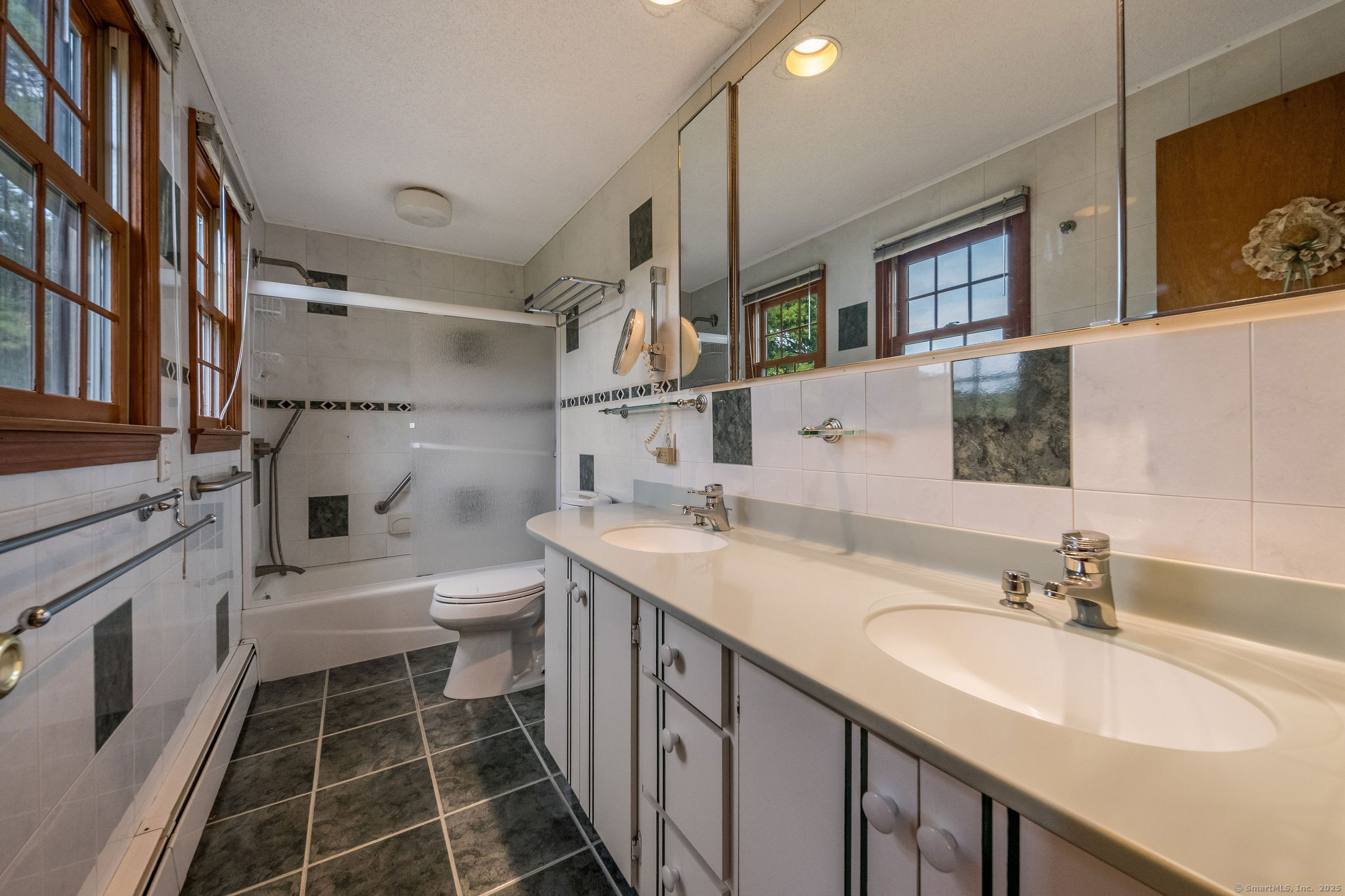 102 North Mill Circle