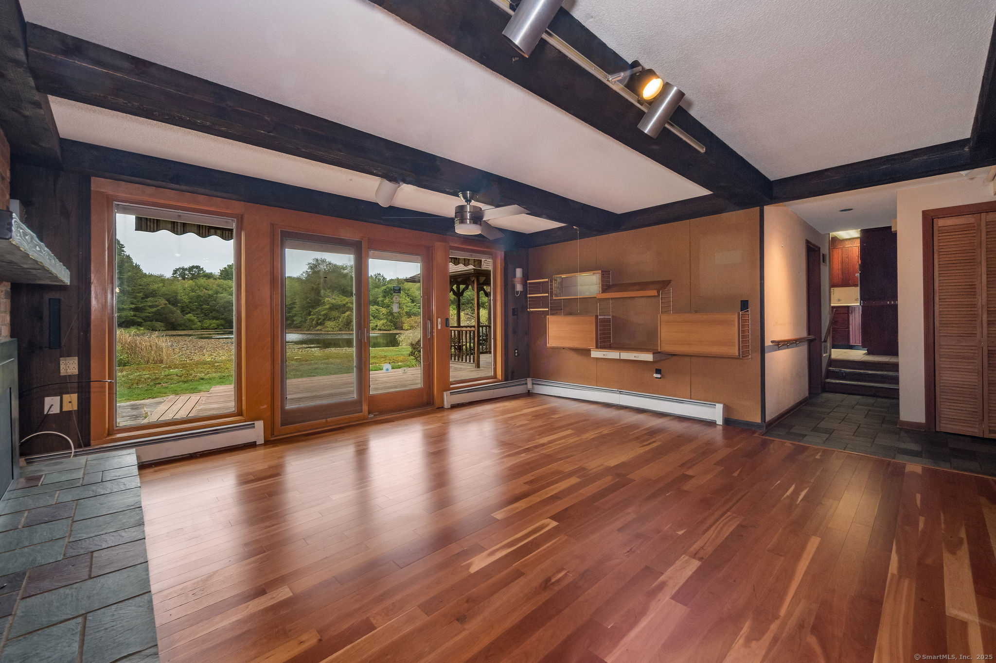 102 North Mill Circle