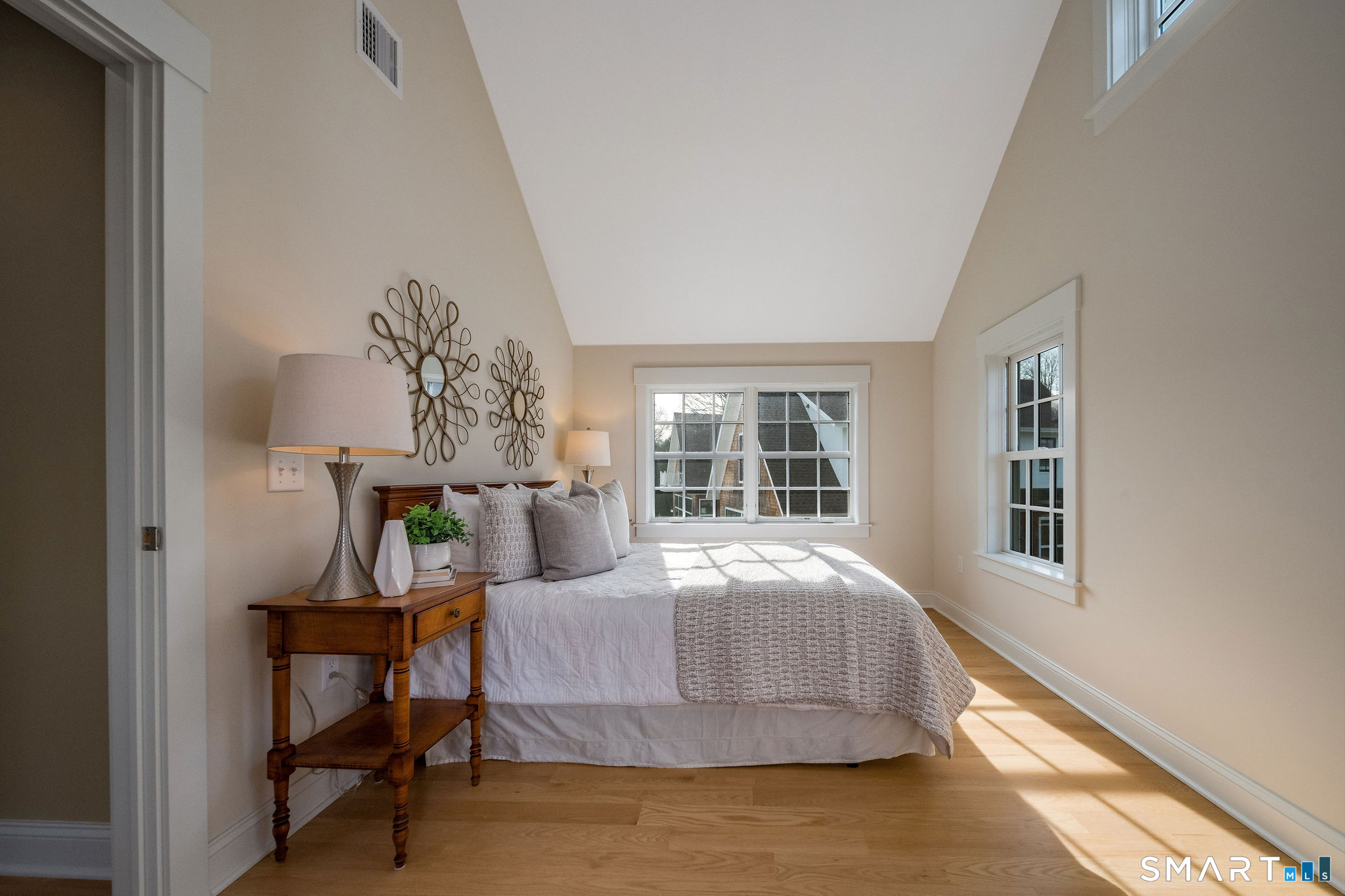 908 Boston Post Road 908