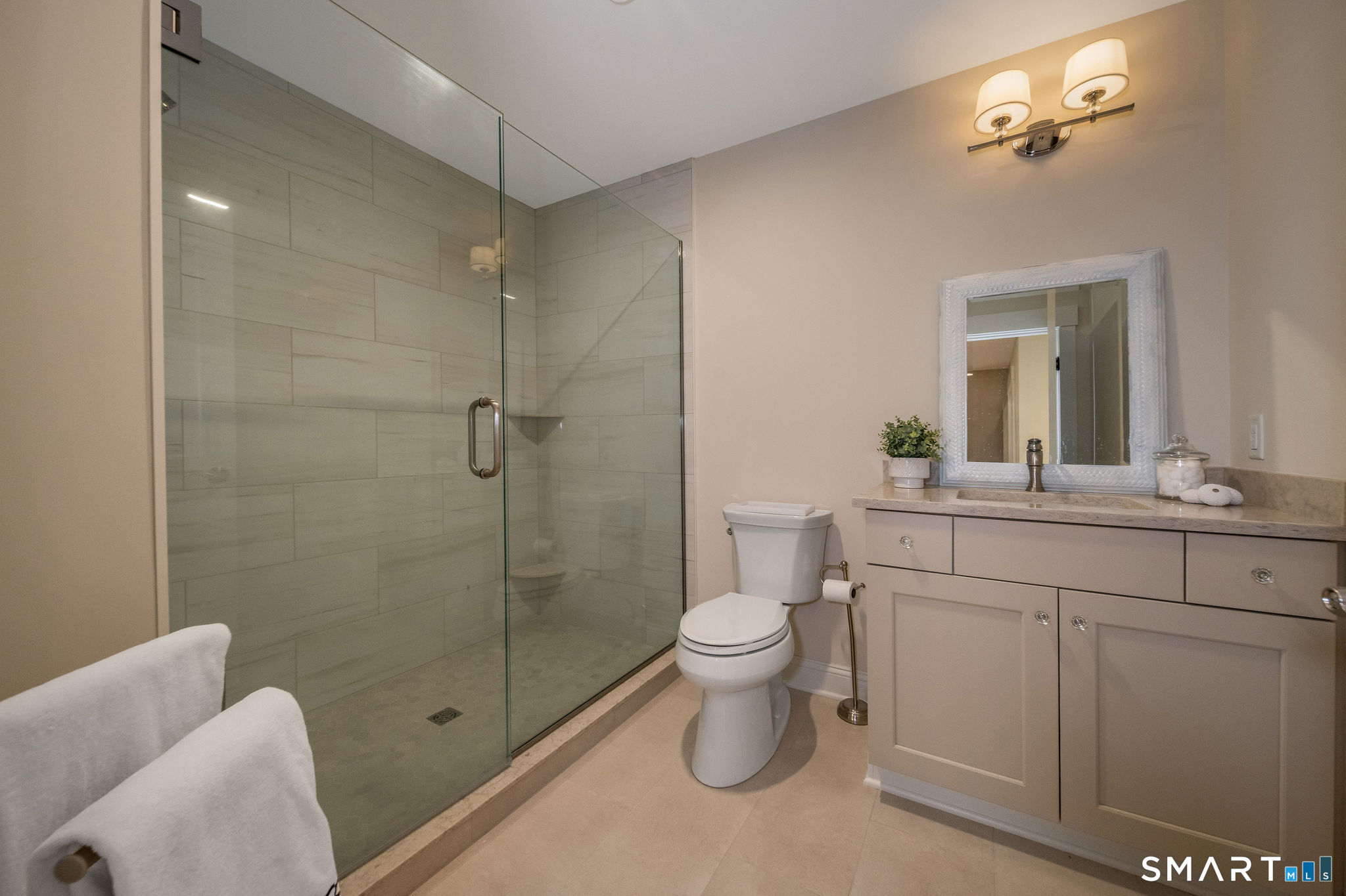 908 Boston Post Road 908