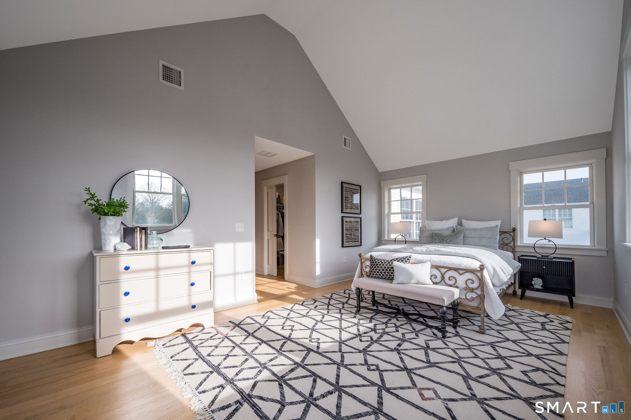 908 Boston Post Road 908