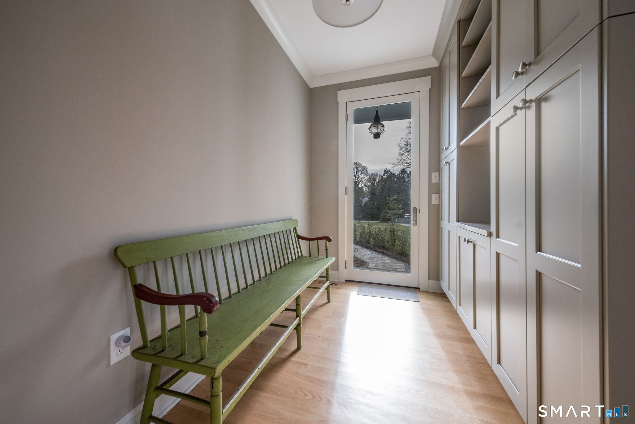 908 Boston Post Road 908