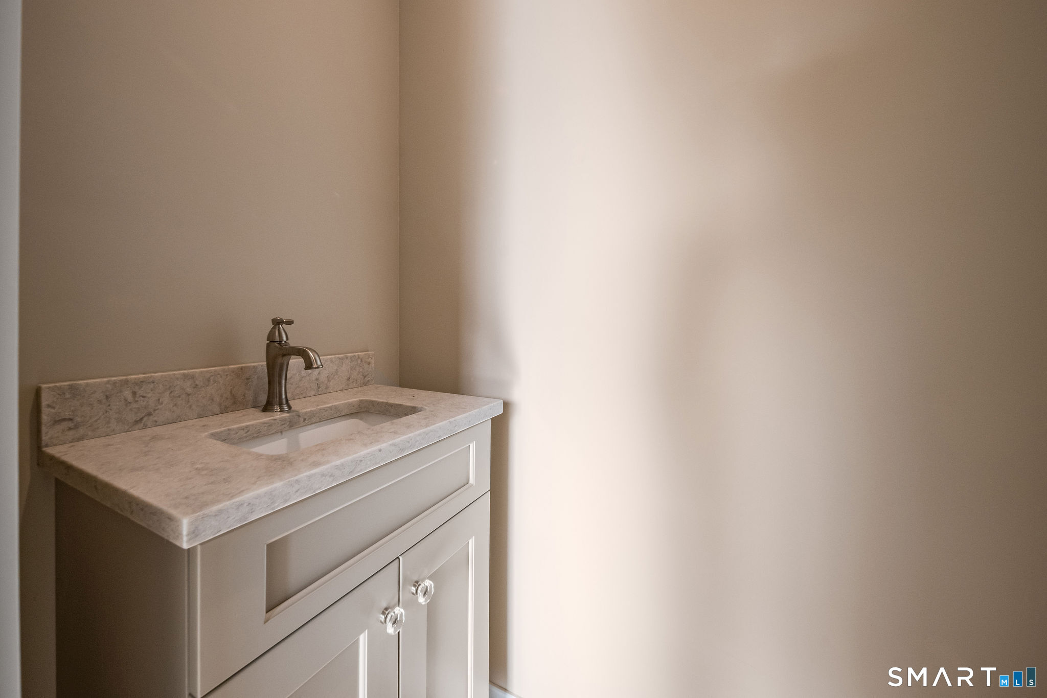 908 Boston Post Road 908