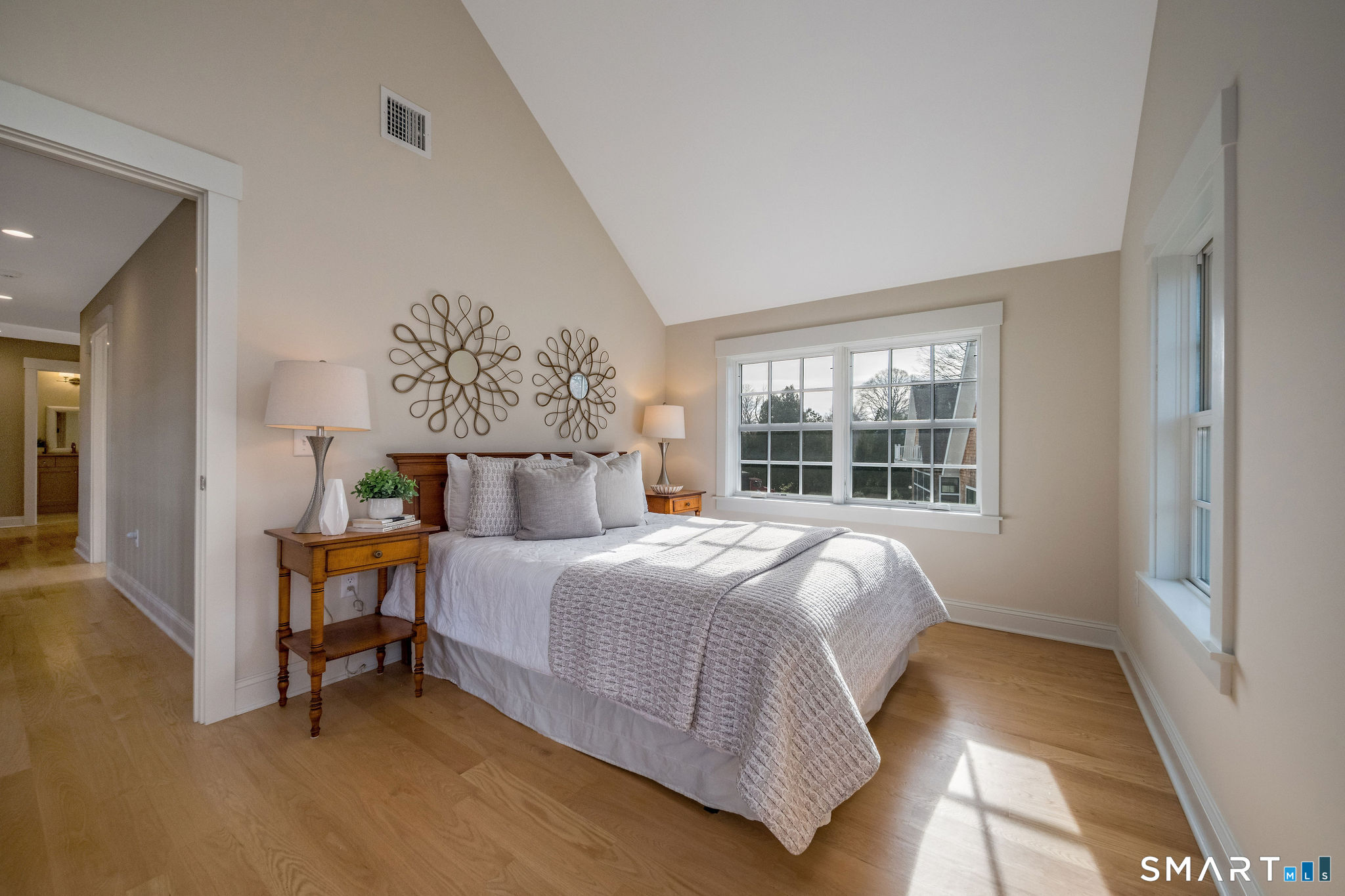 908 Boston Post Road 908